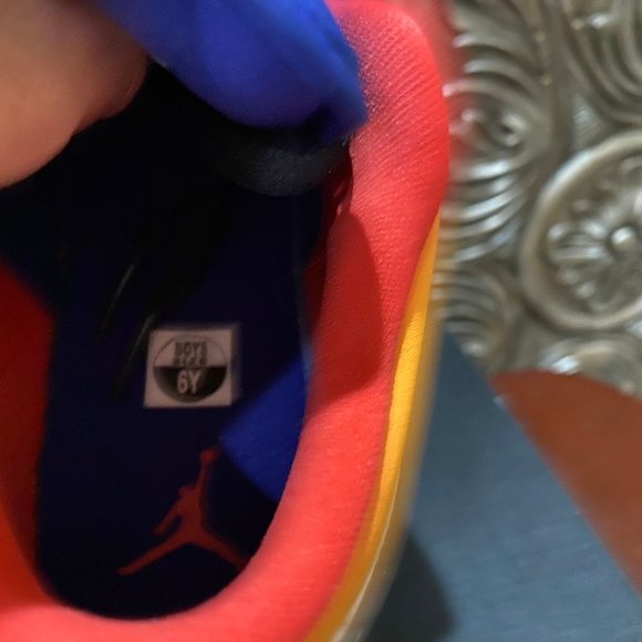 Nike Air Jordan 1 Low (GS) Royal Yellow - Youth 6/Women's 7.5/Men's 6 - Picture 8 of 12